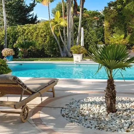 Florentinna In Apartment Antibes